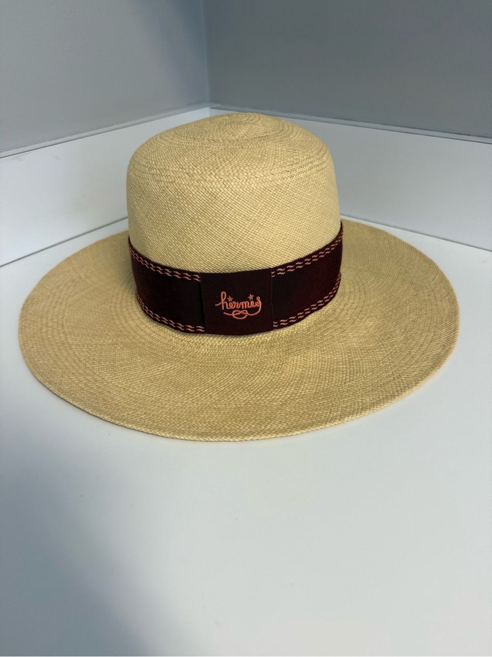 Hermès Natural Straw Sun Hat with Terracotta Trim - Picture 3 of 9